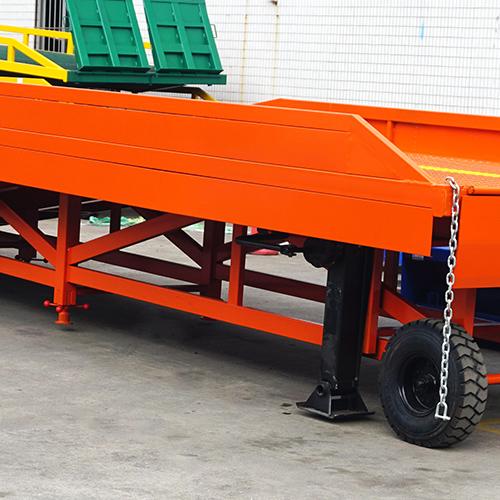 移動式登車橋 移動式登車橋