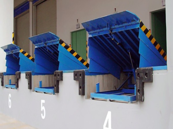 怎么選擇固定式登車橋？